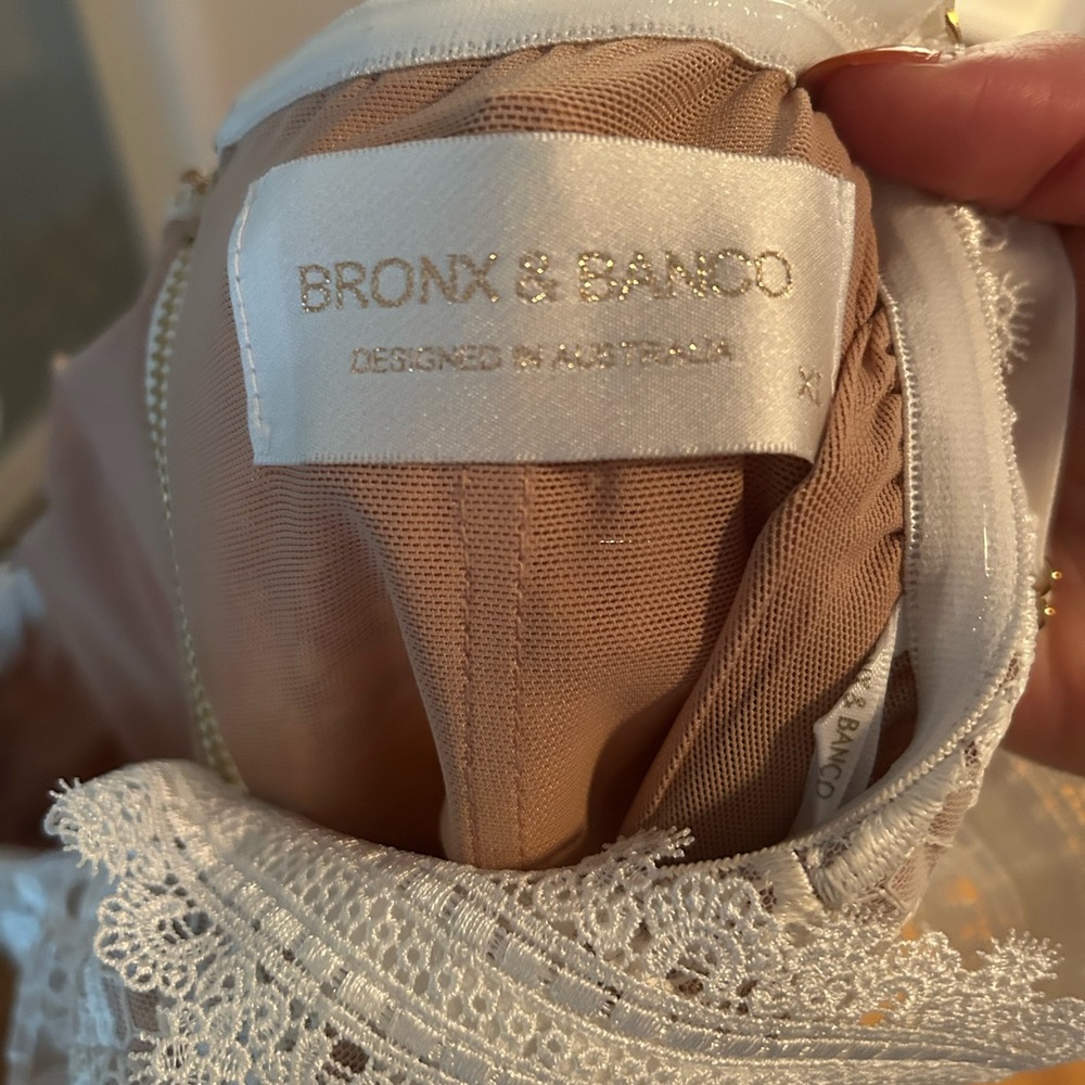 Bronx and Banco Tiffany Blanc White Lace Dress - Picture 4 of 7